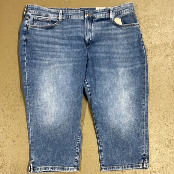 St. John's Bay Pants - St John’s Bay Secretly Slender Capri Jean Size 24W NWT
